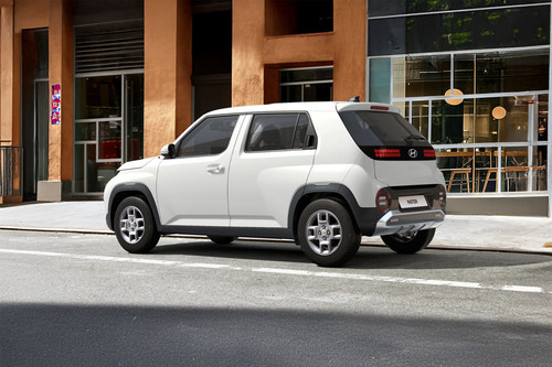 Rear Cross Side View of Hyundai Inster