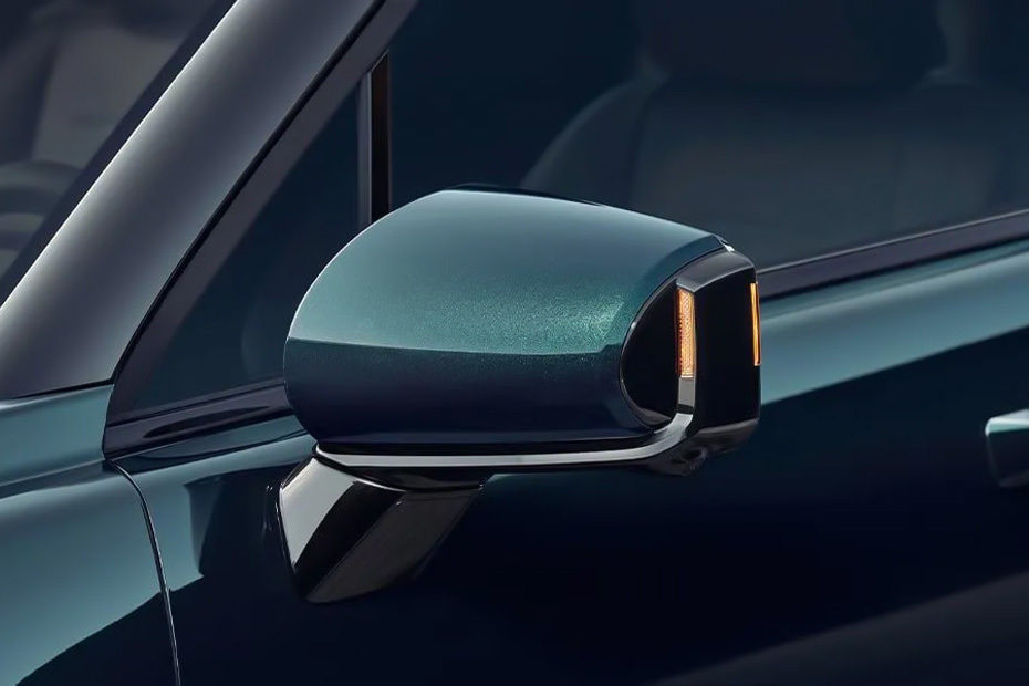 Hyundai Palisade Drivers Side Mirror Front Angle