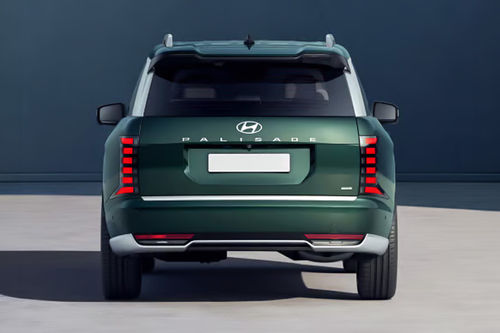 Full Rear View of Hyundai Palisade