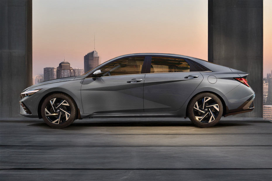 Elantra Side view