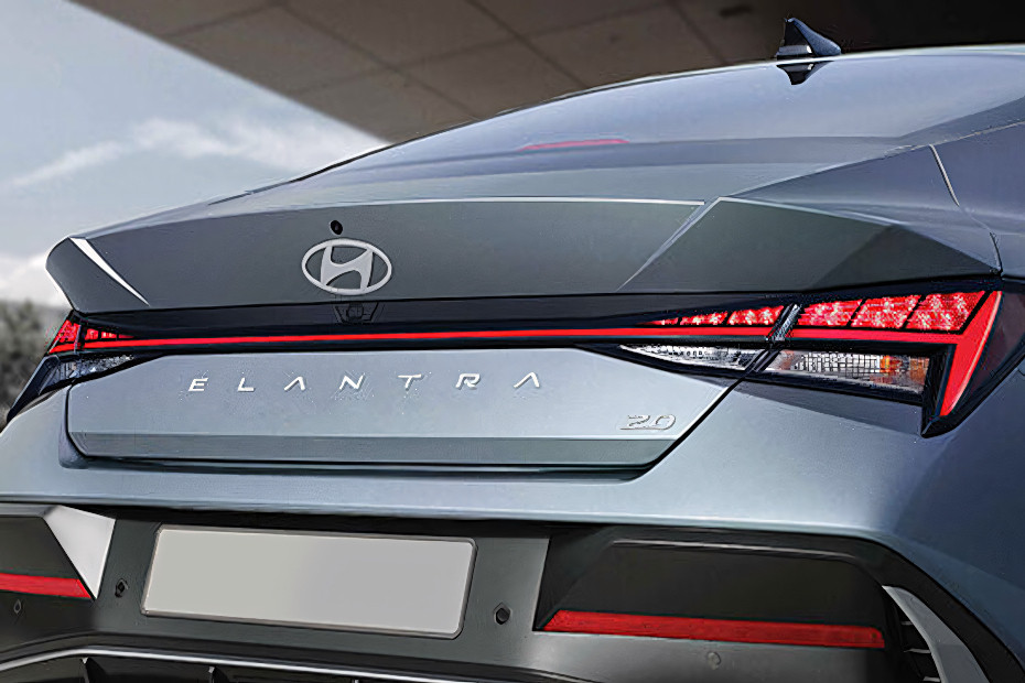Elantra Tail light