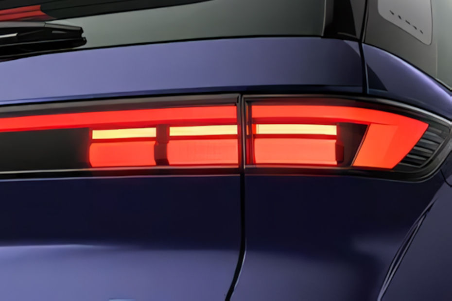 Venue 2026 Tail light