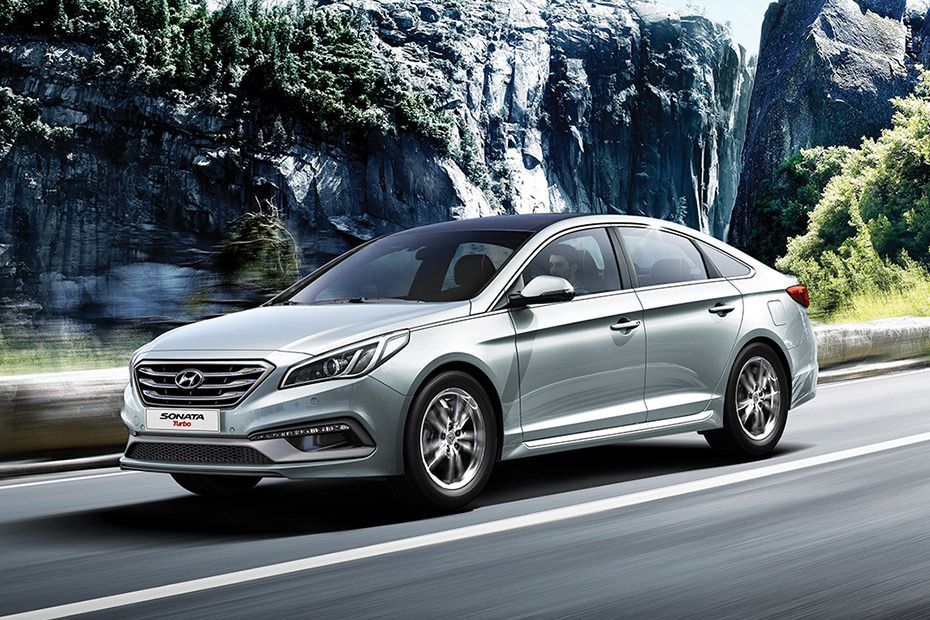 Hyundai Sonata Turbo Side Medium View