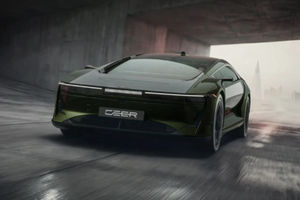 Ceer Exobot Sedan