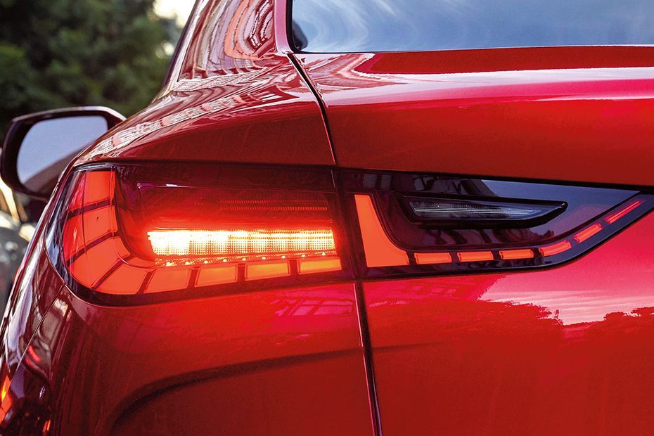 QX55 Tail light
