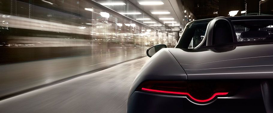 F-Type R AWD Convertible Tail light