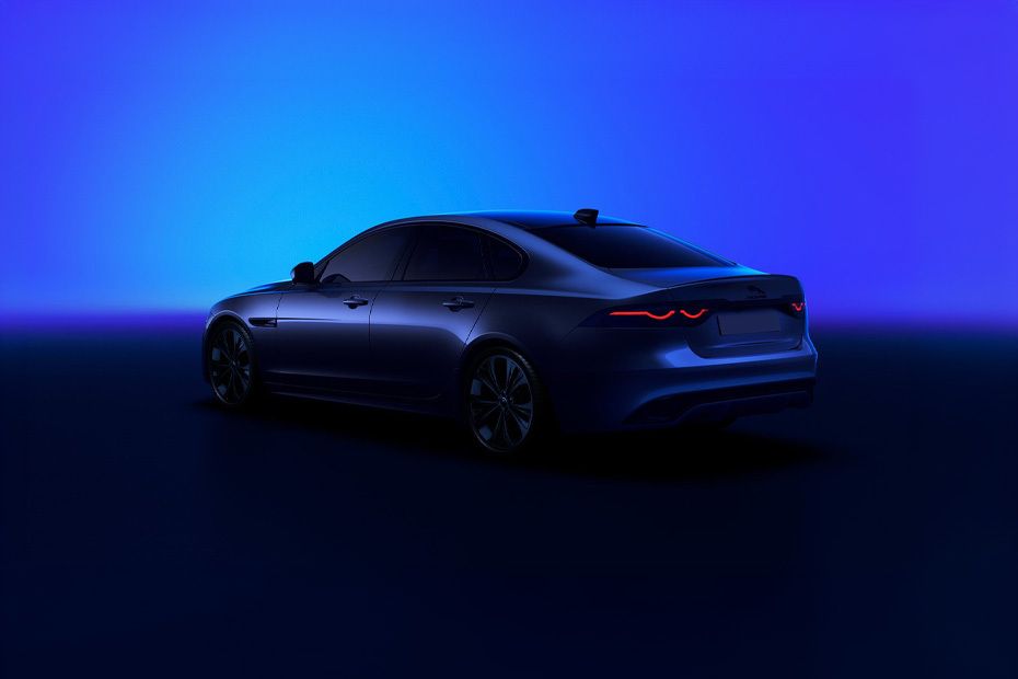 Rear Cross Side View of Jaguar XF