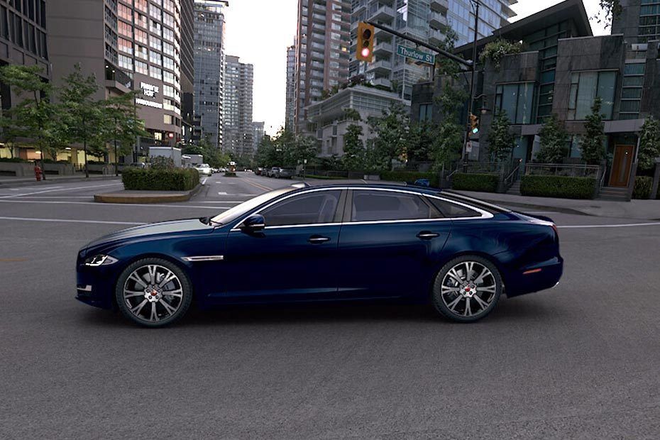 XJ Side view