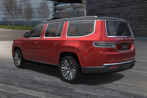 Rear Cross Side View of Jeep Grand Wagoneer