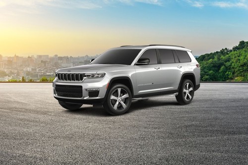 Grand Cherokee L Front angle low view