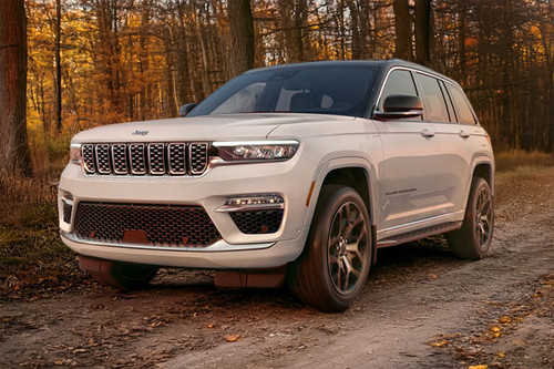 Grand Cherokee Front angle low view