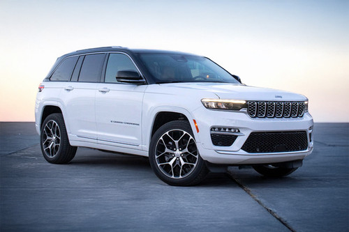 Jeep Grand Cherokee Front Medium View