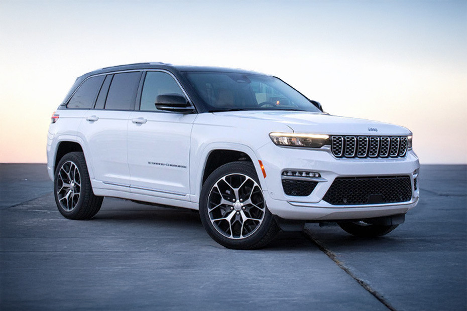Jeep Grand Cherokee Front Medium View