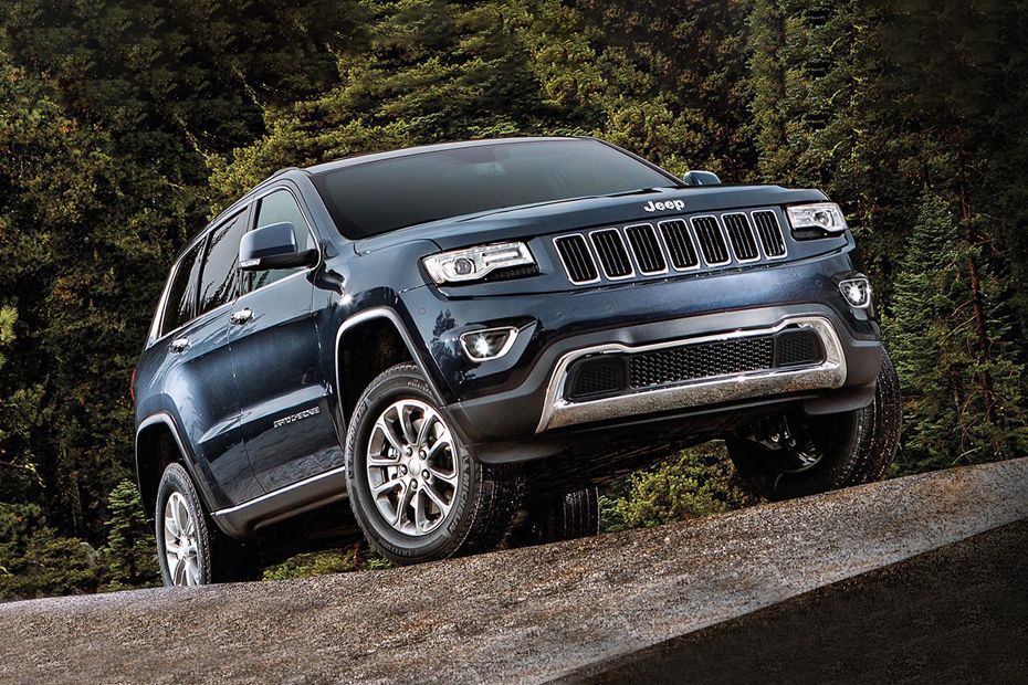 Grand Cherokee-2012 Medium Angle Front View