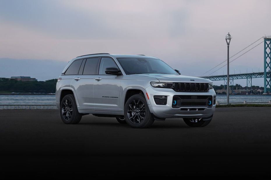 Jeep Grand Cherokee 4xe Front Medium View