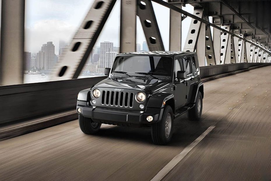 Wrangler Unlimited Front angle low view