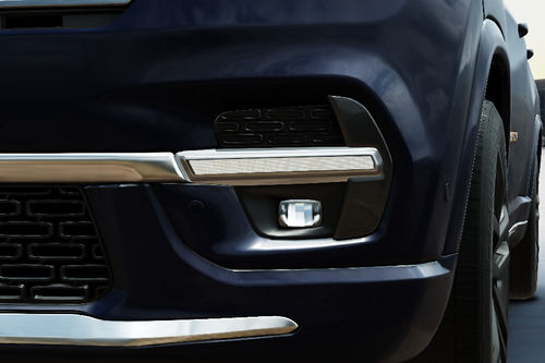 Commander Front Fog Lamp