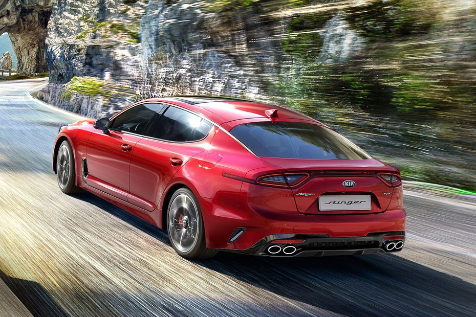 Rear Cross Side View of KIA Stinger