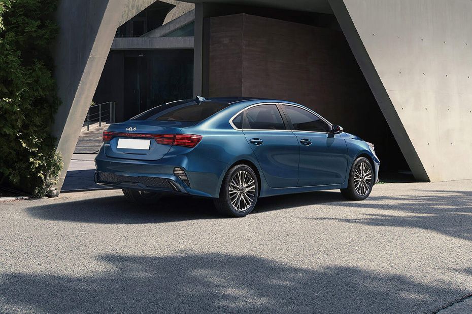 Cerato Rear angle view