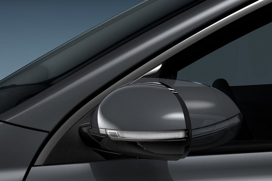 KIA Niro (2021-2022) Drivers Side Mirror Front Angle
