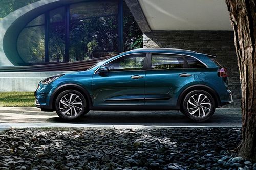 Niro (2021-2022) Side view
