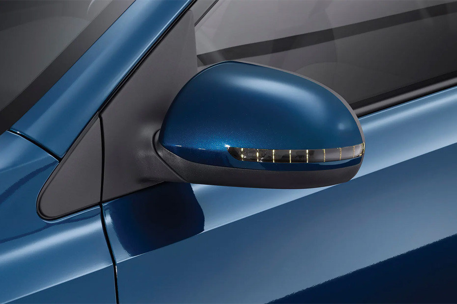 KIA Pegas Drivers Side Mirror Front Angle