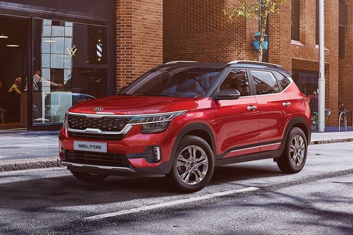 KIA Seltos (2022-2023) Front Side View