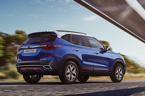 Seltos (2022-2023) Rear Medium Side View