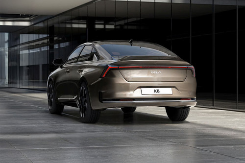 Rear Medium View of KIA K8