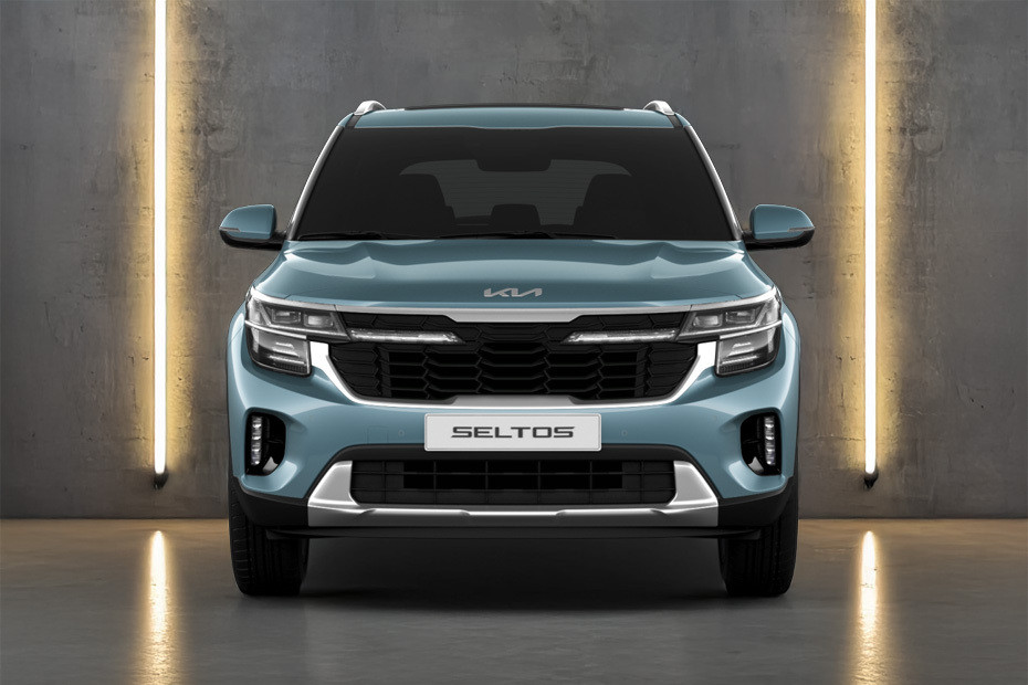 Full Front View of Seltos
