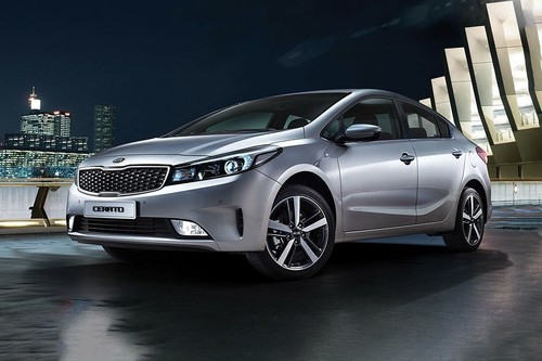 Cerato (2012-2021) Front angle low view