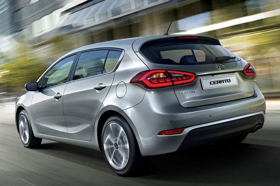 Rear Cross Side View of KIA Cerato 5 Door