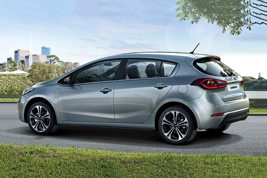 Rear Cross View of KIA Cerato 5 Door