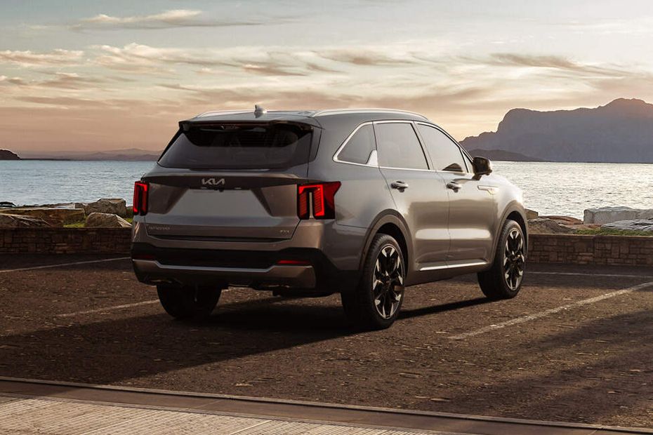 Sorento Rear angle view