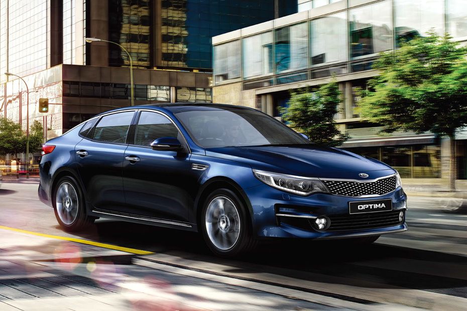 KIA Optima (2012-2021) Front Cross Side View