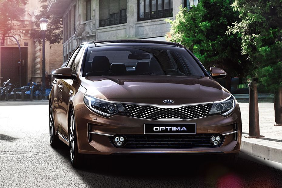 Optima (2012-2021) Medium Angle Front View