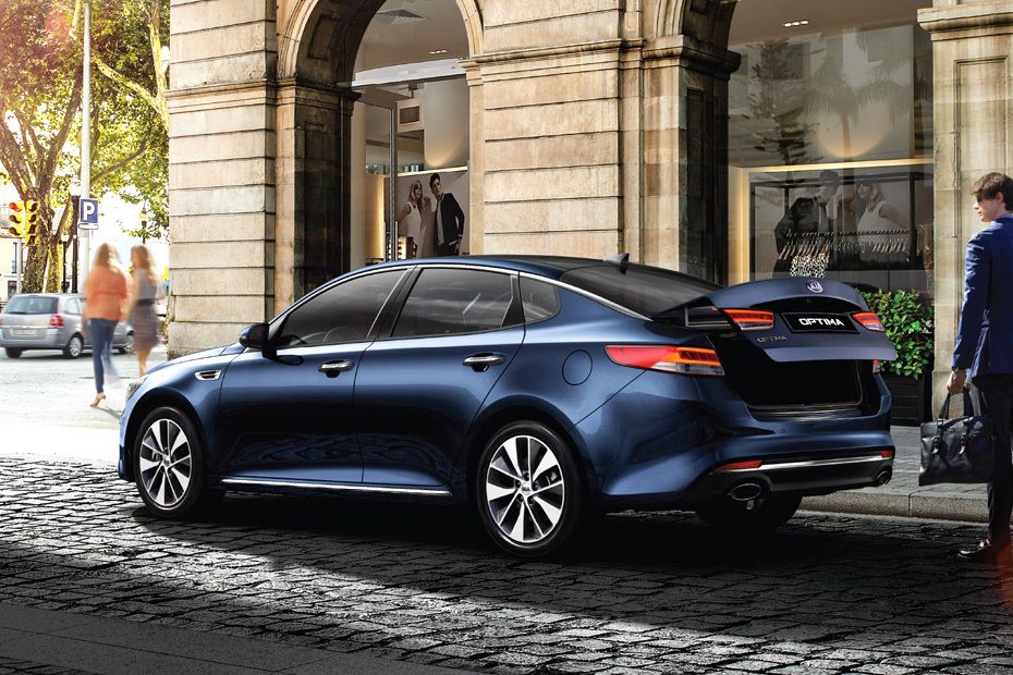 Rear Cross View of KIA Optima (2012-2021)