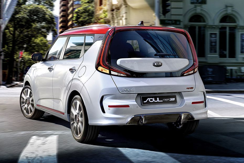 Rear Cross Side View of KIA Soul