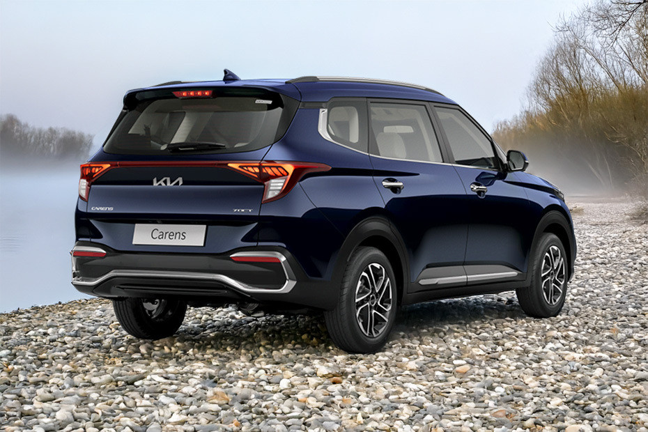 Carens (2023-2024) Rear angle view