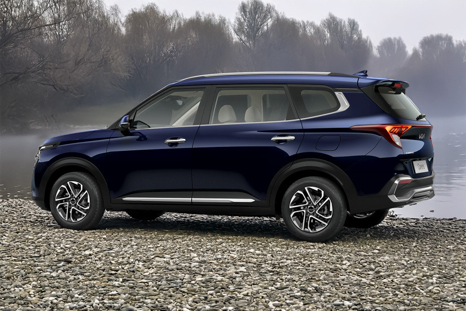 Rear Cross View of KIA Carens (2023-2024)