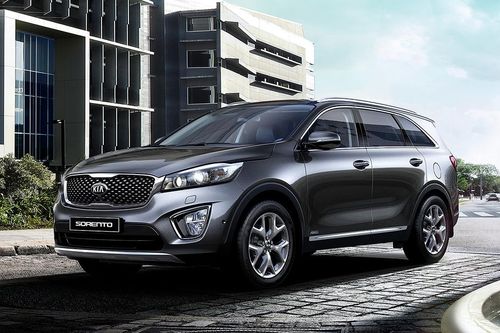 Sorento (2012-2018) Front angle low view
