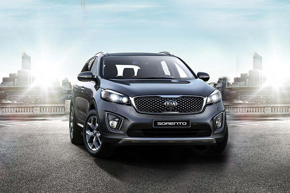 Sorento (2012-2018) Medium Angle Front View