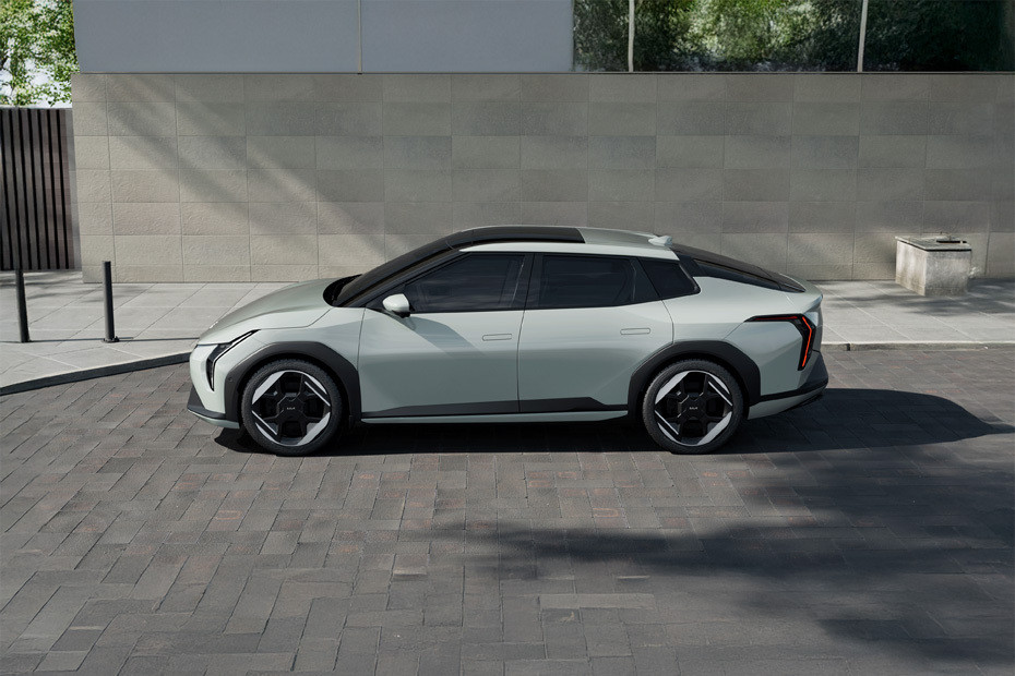 EV4 Side view