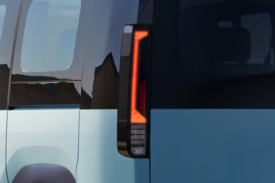 PV5 Tail light