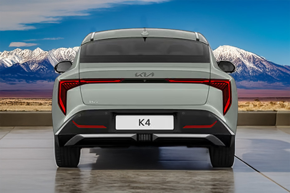 Full Rear View of KIA K4