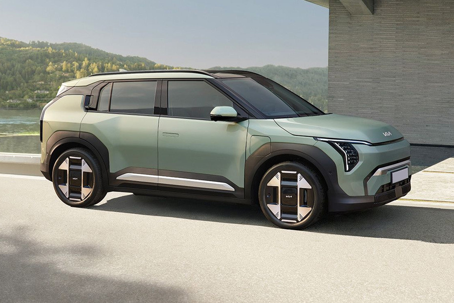 KIA EV3 Front Cross Side View
