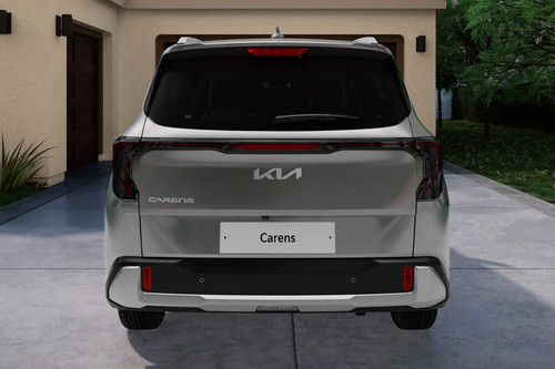 Full Rear View of KIA Carens