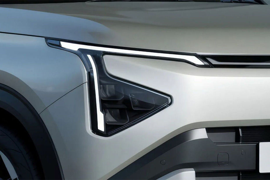 Carens Headlight