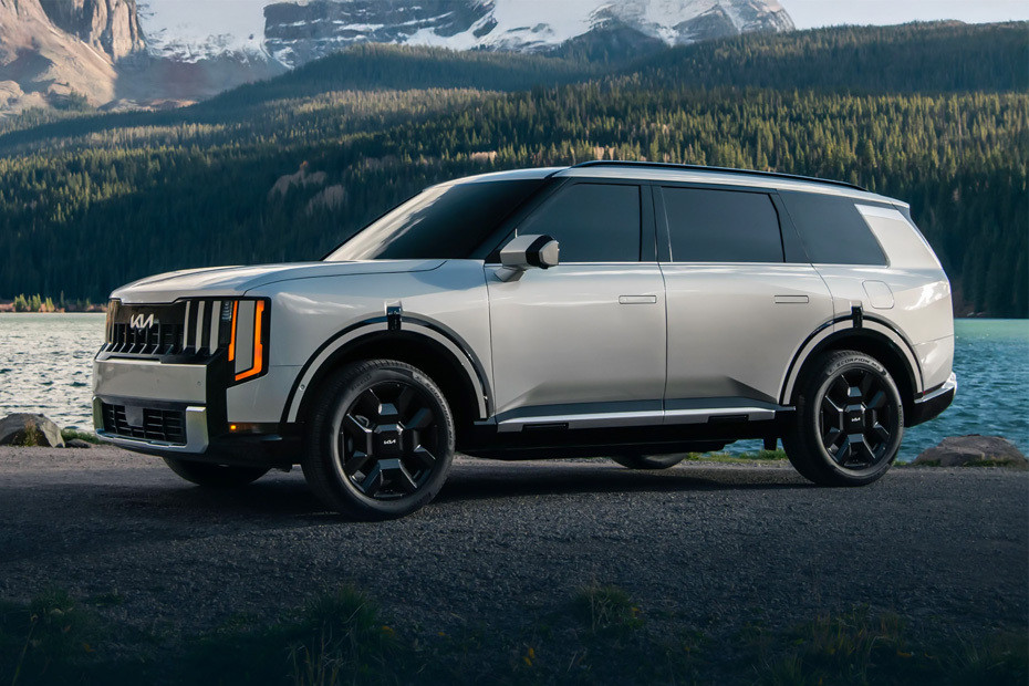 KIA Telluride Hybrid Front Side View