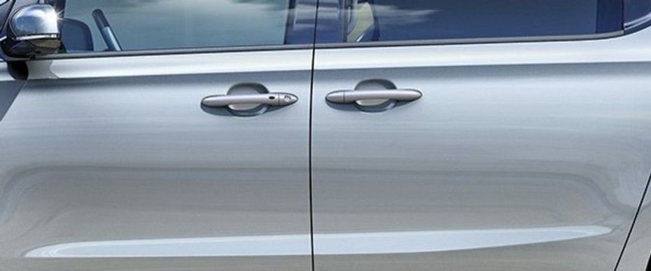 Grand Carnival Door handle